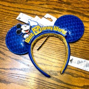 NWT Disney ear headband
